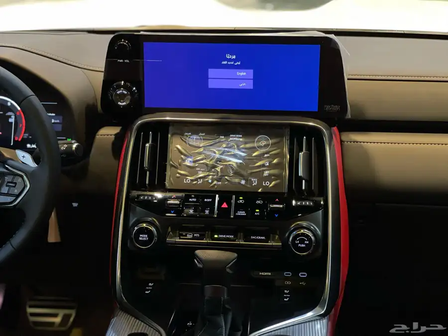 لكزس اف سبورت الساير 2025 بسعر 605000 شامل الضريبه 13