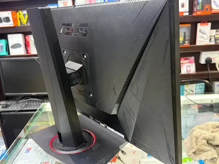 monitor 1