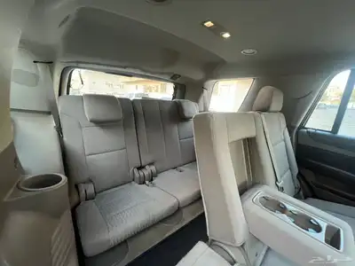 شيفرولية تاهو 2016 Z71 (بحالة ممتازة) 18