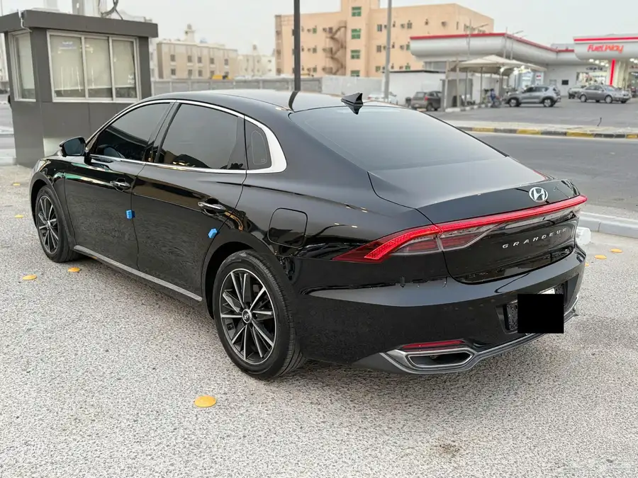 ازيرا موديل 2022 بدي وكالة 0