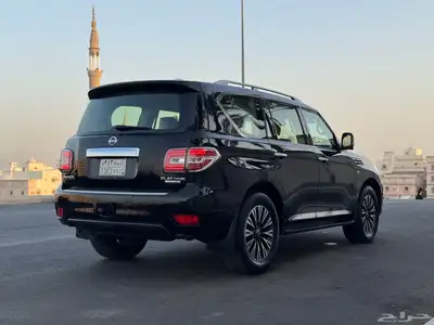 نيسان باترول 2014 ( بلاتينيوم ) نظيف للبيع 10