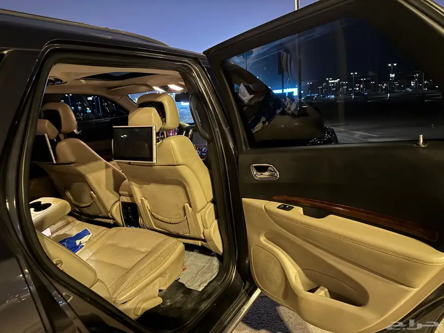 دودج دورانجو نظيف V8 26