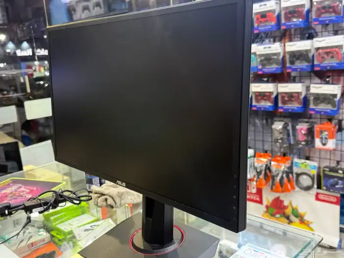 monitor 4