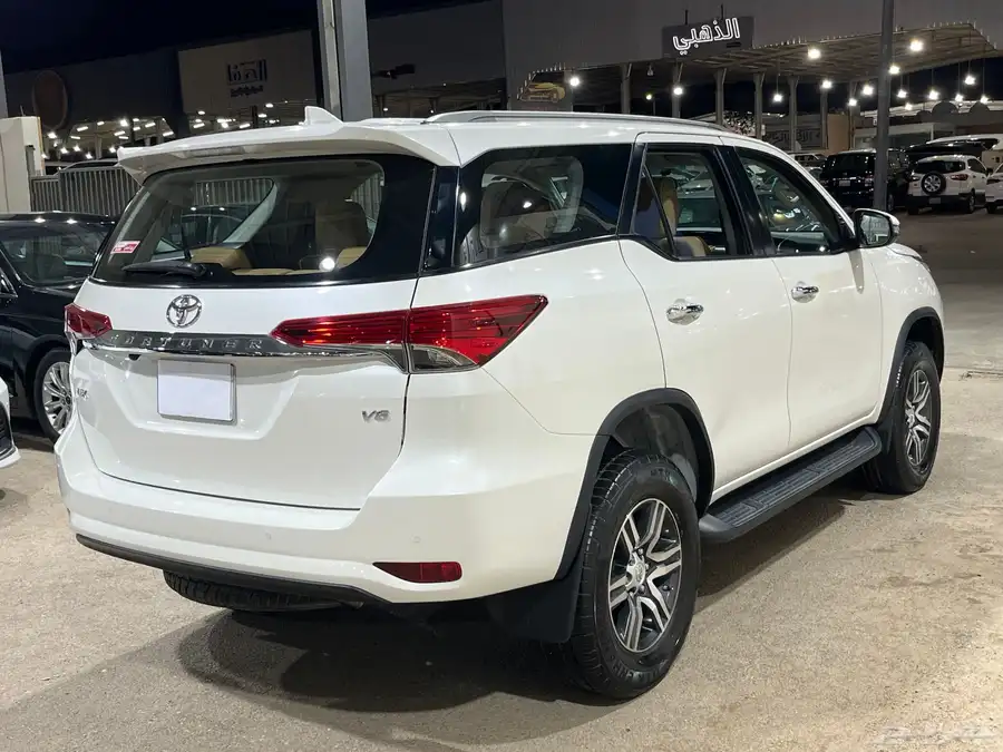 فورشنر 2021 سته سلندر بنزين 10