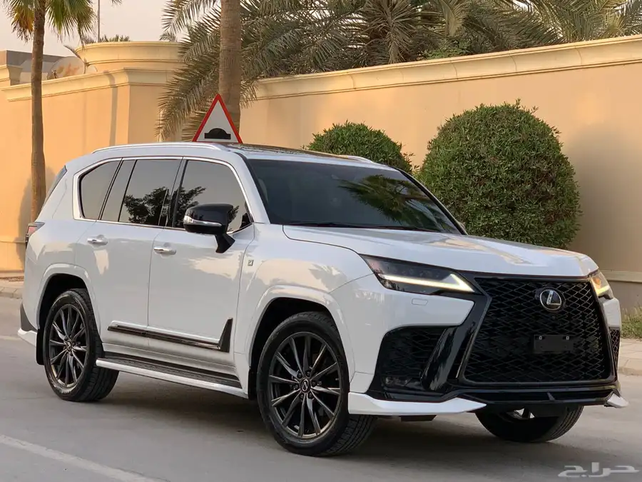 لكزس 2022 LX600 F فل كامل index