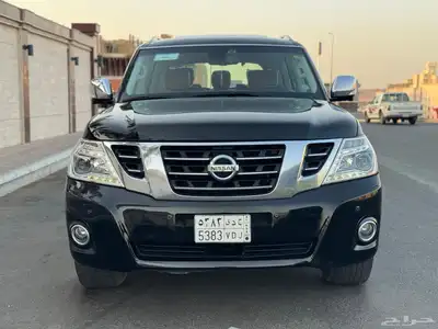 نيسان باترول 2014 ( بلاتينيوم ) نظيف للبيع 1