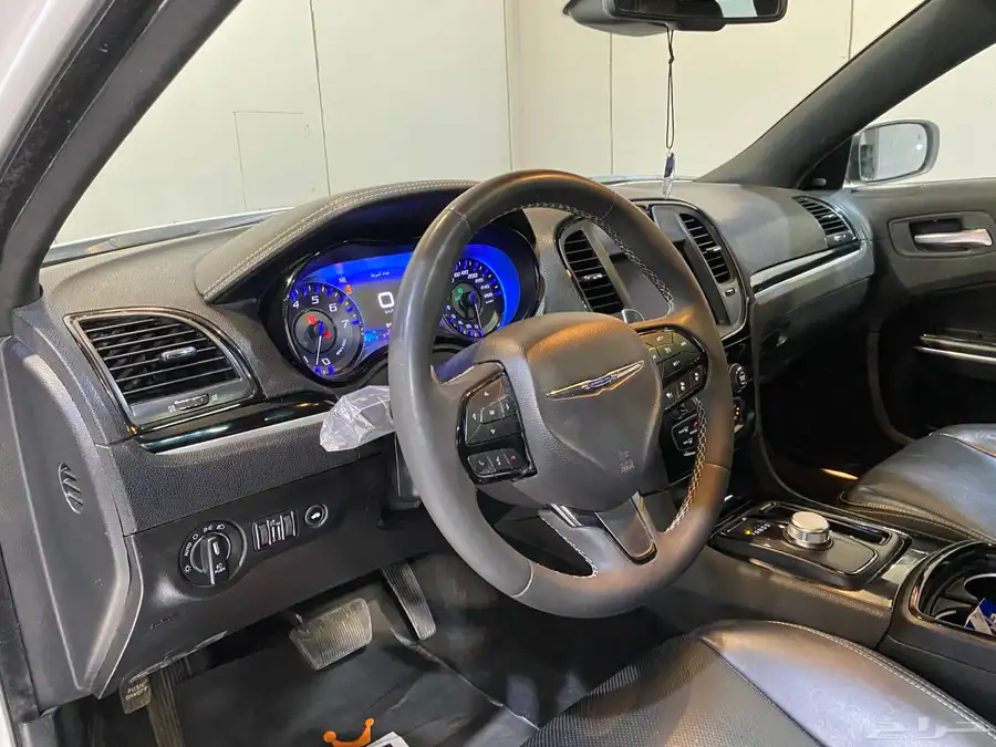 كرايسلر S300 2023 معدل خارجي SRT بحالة نظيفة 13