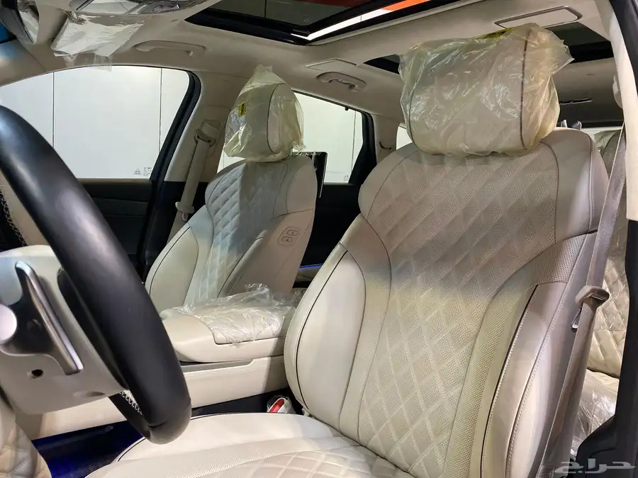 جنسس GV80 2023 ( رويال ) العداد 17 الف فقط 13