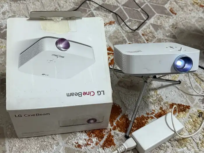 بروجيكتور ال جي صوره فائقة الوضوح lg projector same new 0