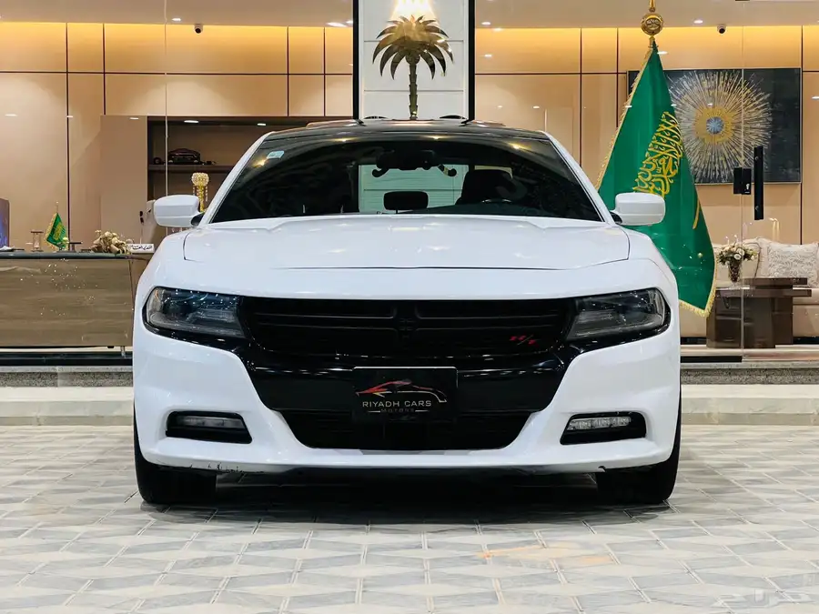 دودج تشارجر 2015 RT V8 بحاله ممتازه 0