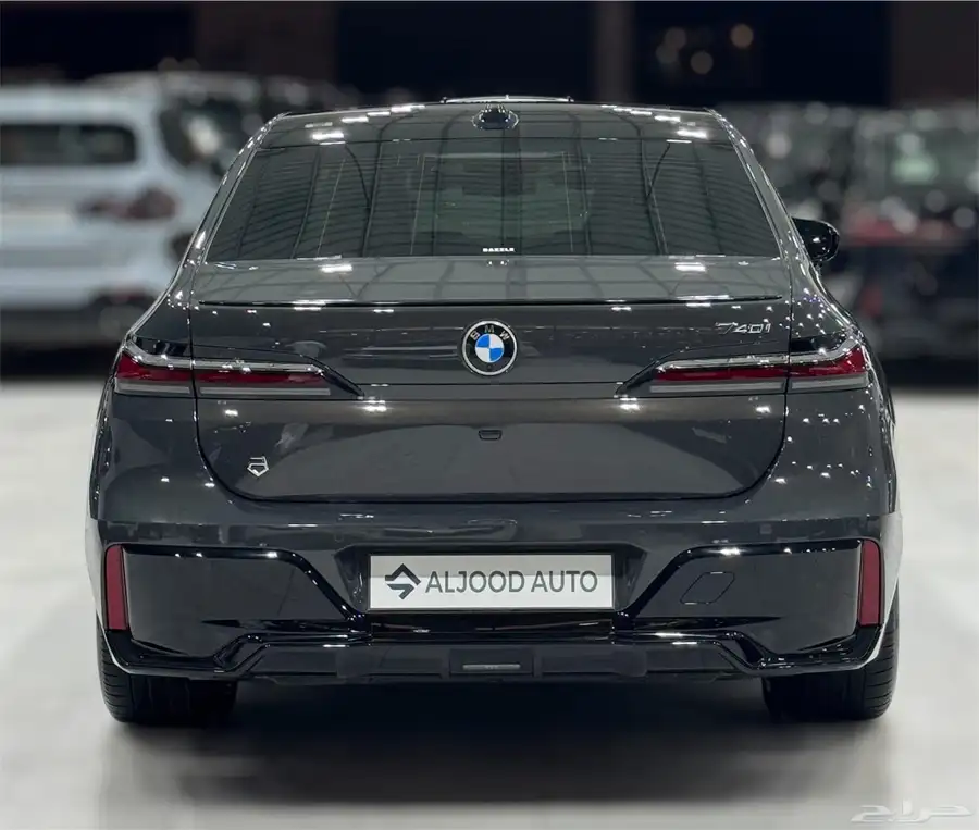 بي ام دبليو 740i M Kit موديل 2023 فل كامل مستعمل 3