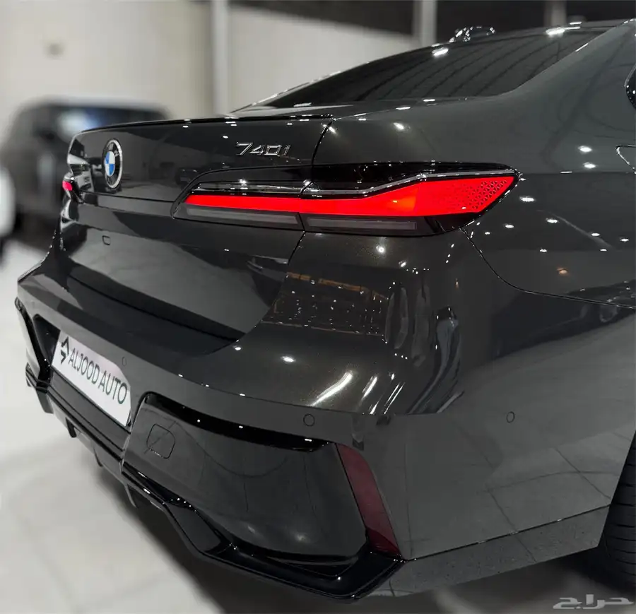 بي ام دبليو 740i M Kit موديل 2023 فل كامل مستعمل 8