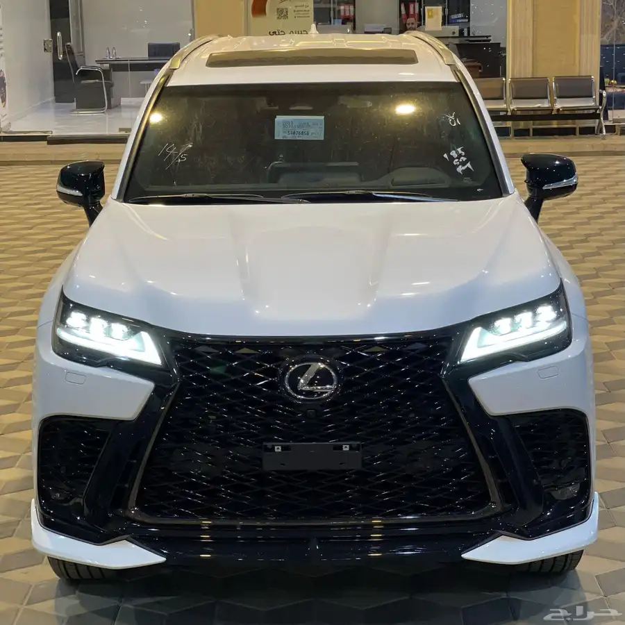 لكزس اف سبورت الساير 2025 بسعر 605000 شامل الضريبه 0