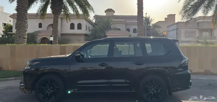 الكزس بلاك اديشن LX 570 سعودي 2019 1