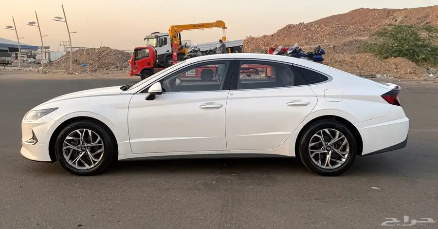 هونداي سوناتا 2021 نص فل شبه جديدة للبيع 6