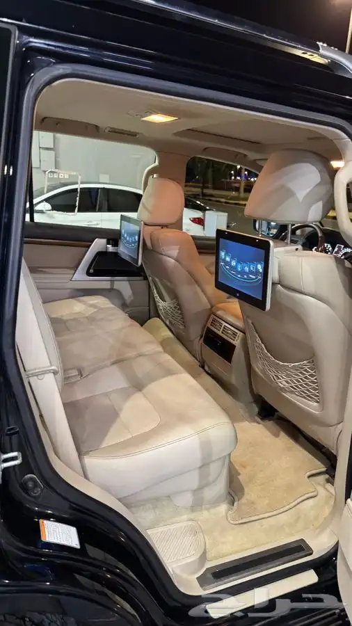 لاندكرورز VXR2018 1