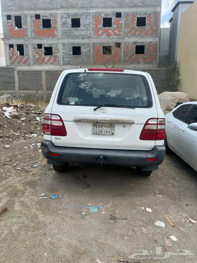 للبيع لاندكروزر موديل 2002 قير عادي مكيفين ثلاجه 1