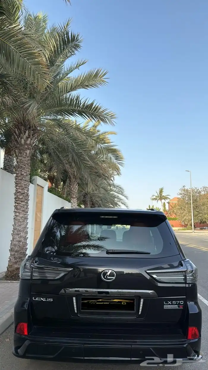 الكزس بلاك اديشن LX 570 سعودي 2019 5