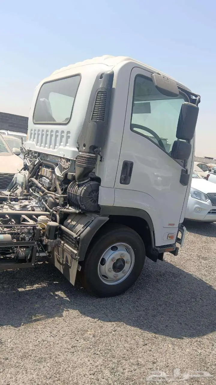ايسوزو دينا 7.5 طن 2025 كاش وتمويل شركات علي الراجحي 2