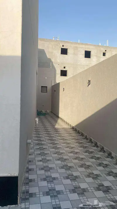 فيلا للبيع في ضاحية الملك فهد 7