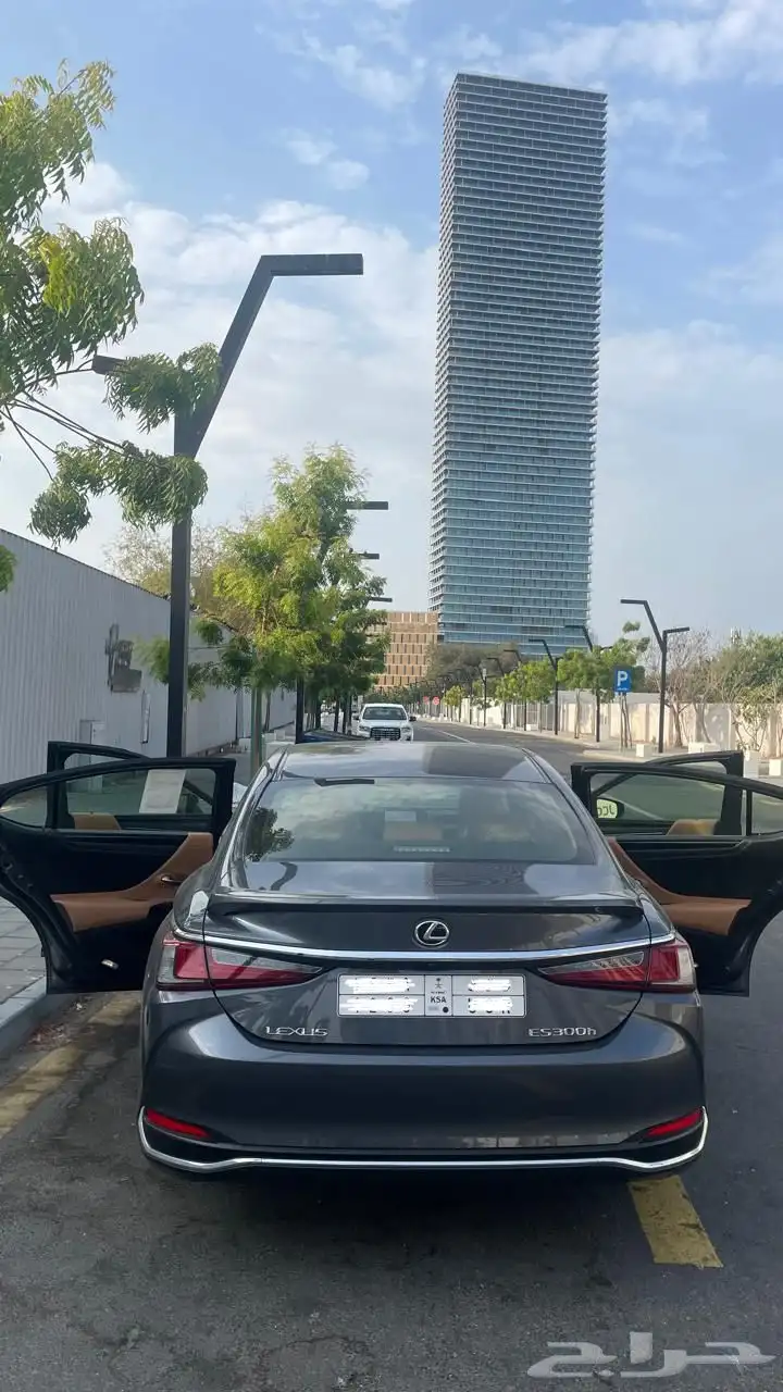 لكزس ES300h 5