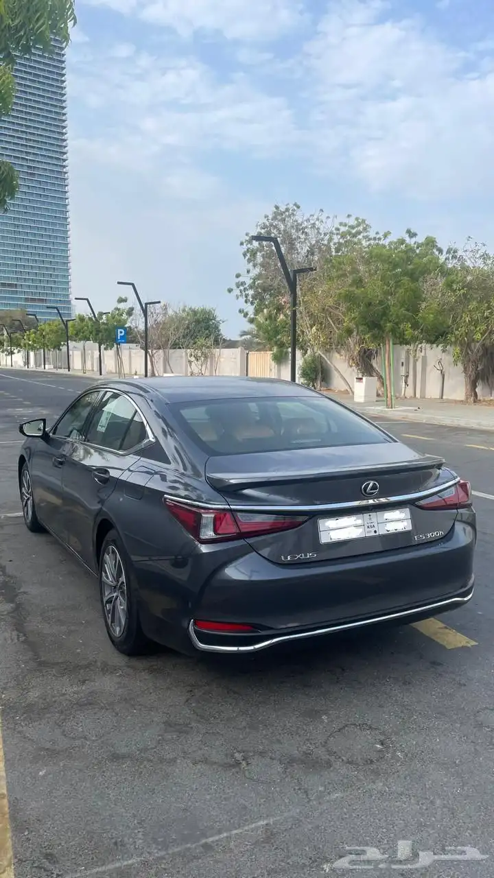 لكزس ES300h 4