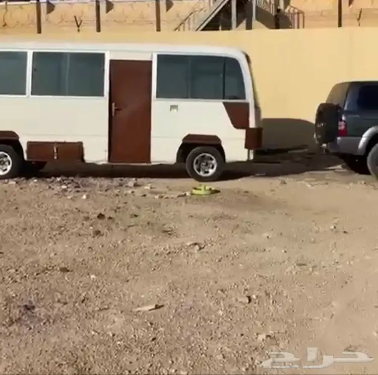 باص محول كرفان لاهل البر والحلال 1