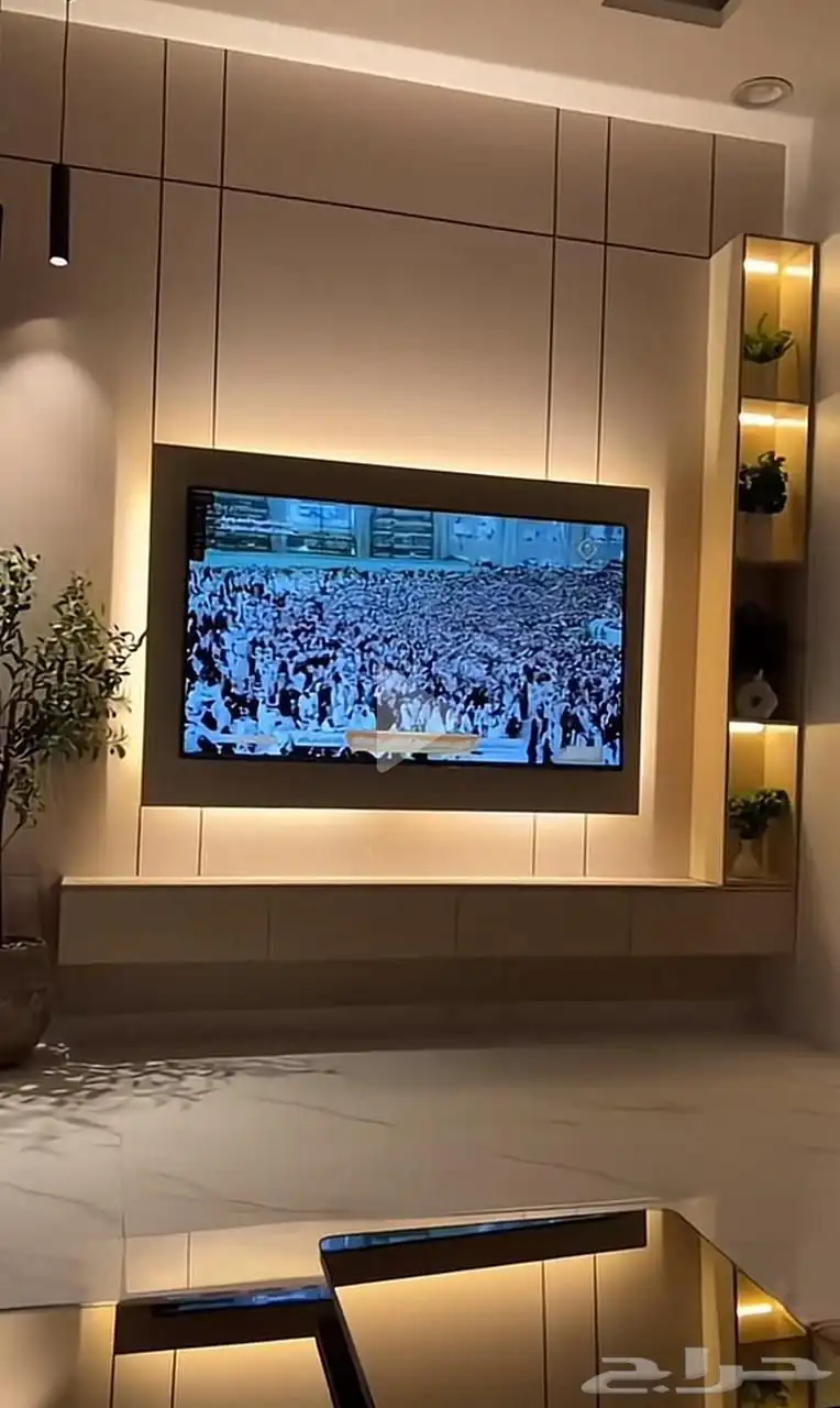 ترميم وعمل جميع انواع الديكورات والدهانات 9