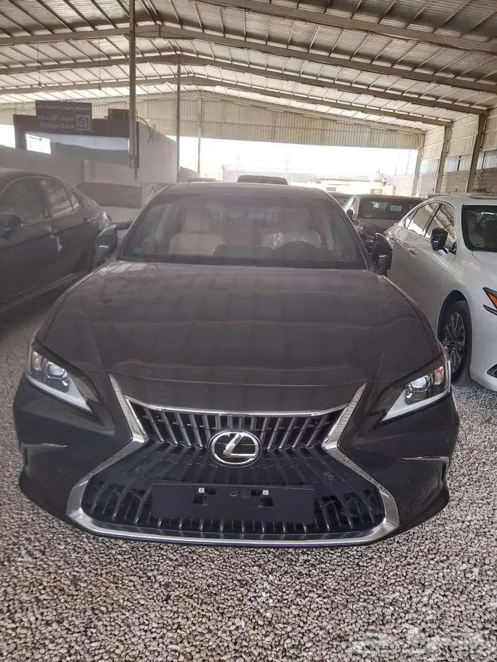 ليكزس es350 استاندر CA خليجي لون رمادي 2025 0