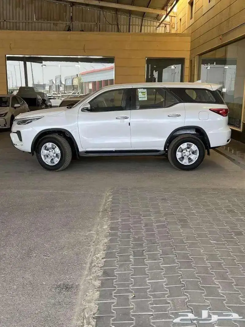 فورتشنر GX2 مكينة 2.4 ديزل 2024 سعودي متوفر لدى الحسن 1