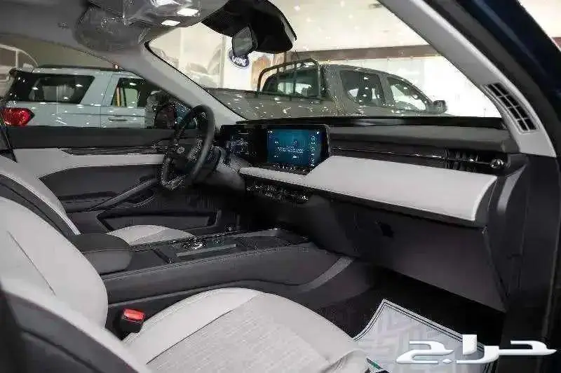 فورد تورس امبيانتي 2025 توكيلات مع صيانه مجانيه افضل سعر 1