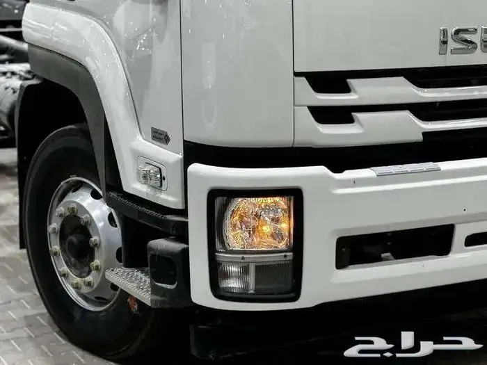 ايسوزو شاحنة 13 طن 2025 1