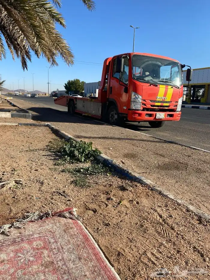 سطحه لنقل السيارات المعطلة والمصدومة 0