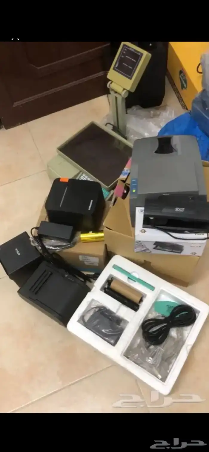 ميزان وكاشفة اموال وطابعة فواتير وعدد اخرى 2