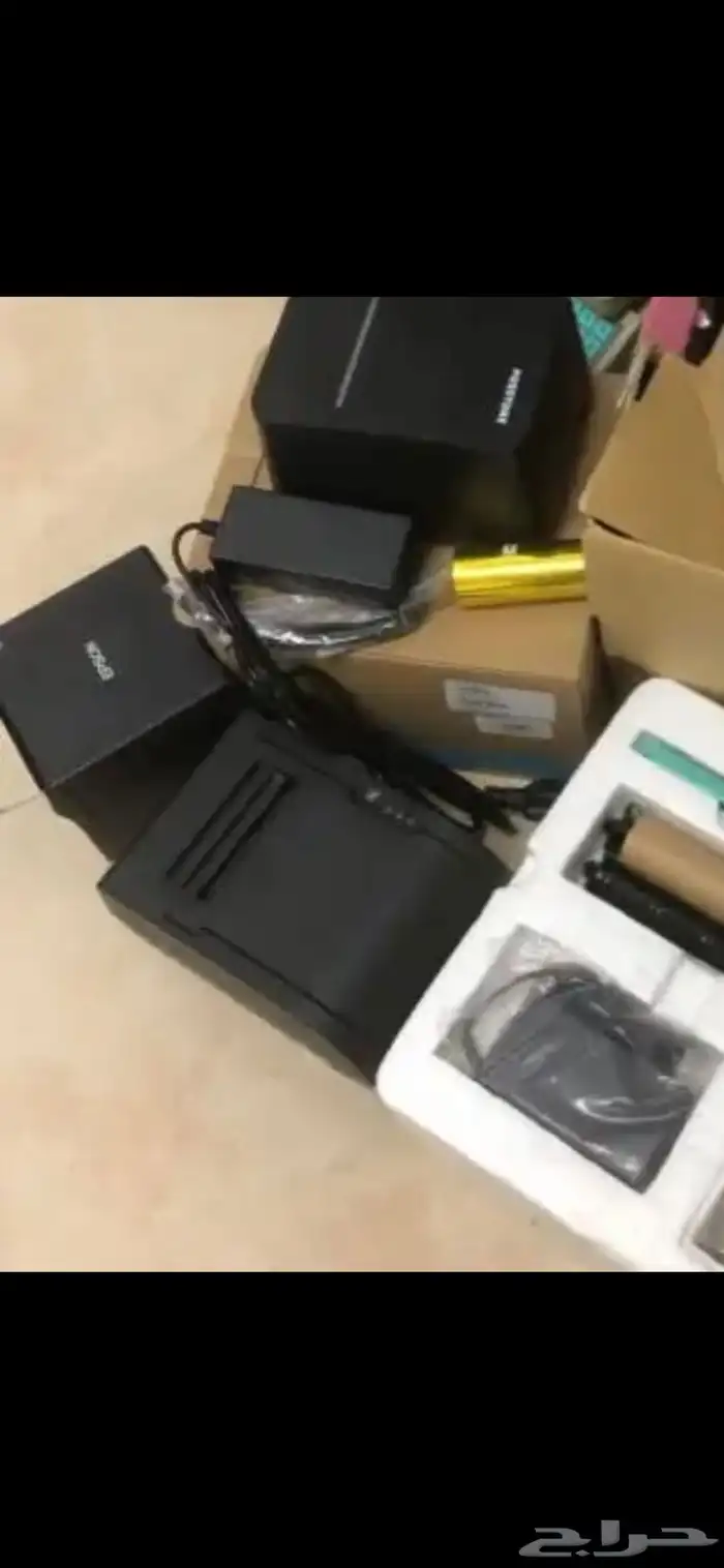 ميزان وكاشفة اموال وطابعة فواتير وعدد اخرى 4