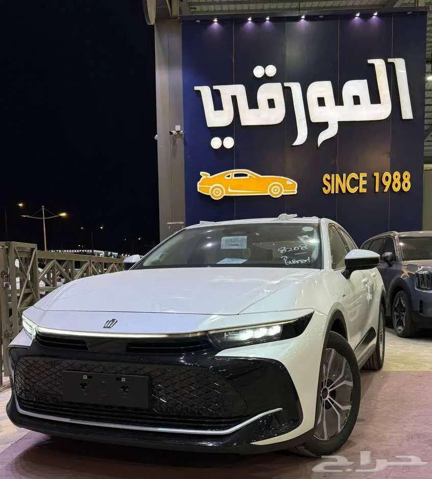تويوتا كراون 2.5 بريميوم هايبرد 2026 index
