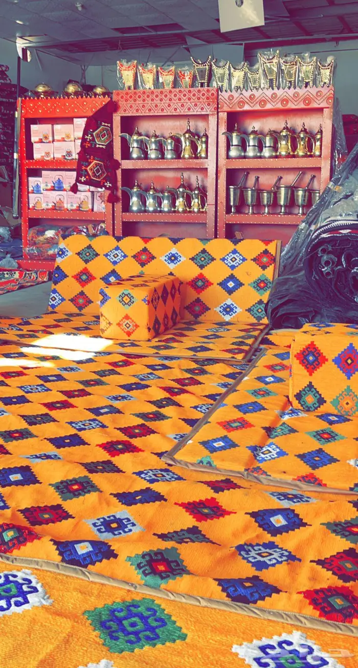 متخصص في بيع جميع انواع التراثيات 2