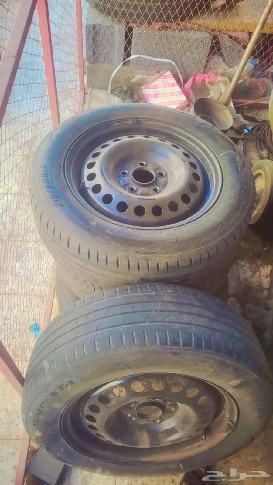 جنوط مع كفرات هوندا أكورد نظيفة موديل 2013 0