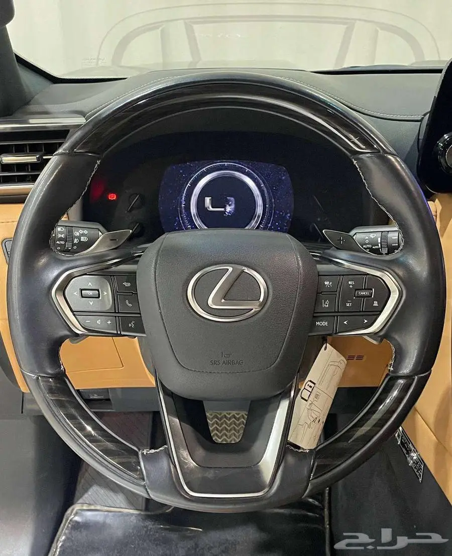 لكزس BB LX600 موديل 2022 سعودي ممشي 39 الف فقط 4