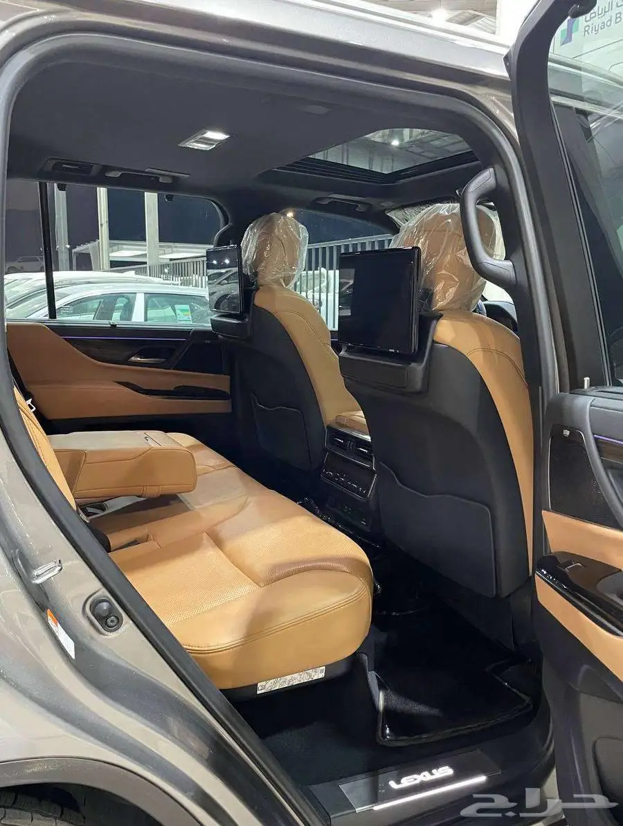 لكزس BB LX600 موديل 2022 سعودي ممشي 39 الف فقط 9
