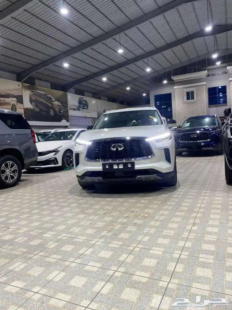 انفنينتي Qx60 فئات لاكجيري وسينسوري 4