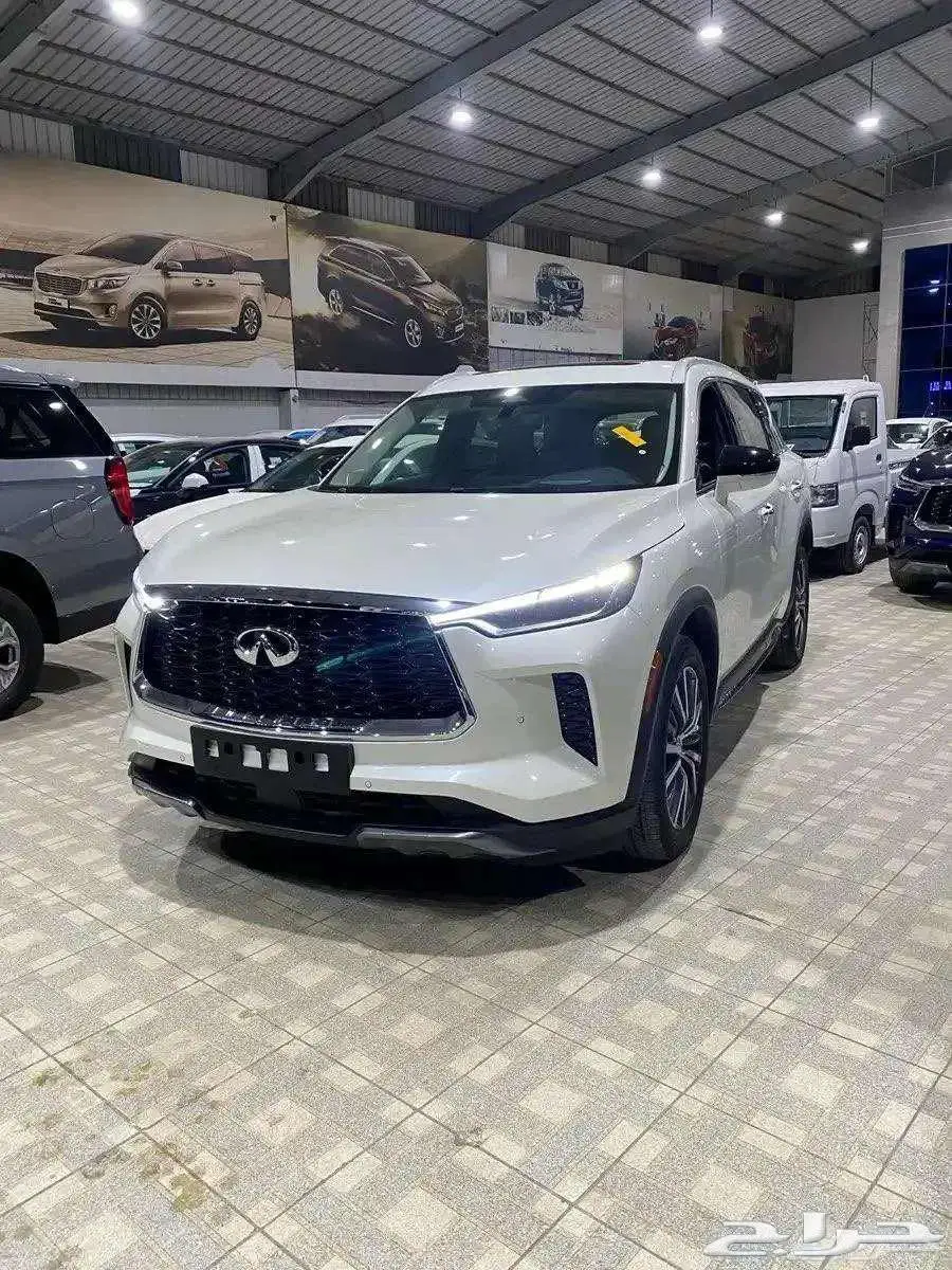 انفنينتي Qx60 فئات لاكجيري وسينسوري 3