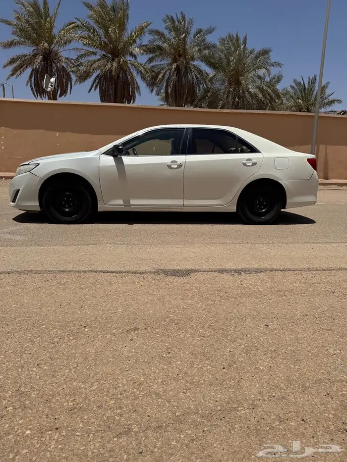 كامري موديل 2012 للبيع 5