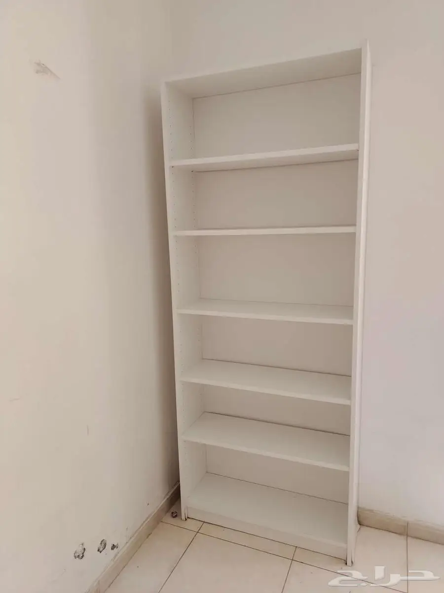 فترينات صاله بحاله جيدة جدا 1