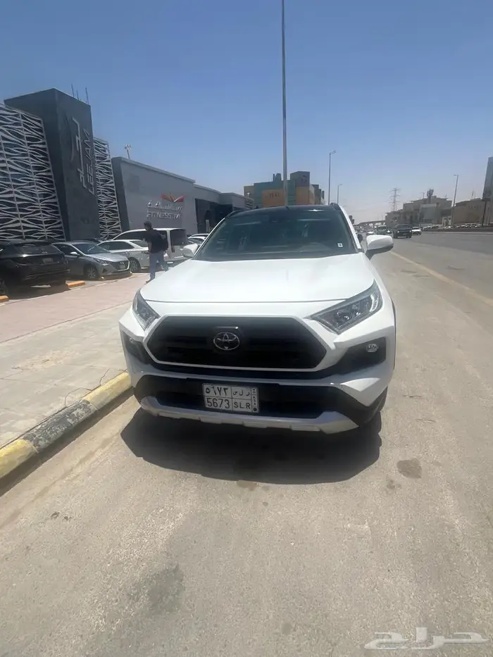 تويوتا راف فور 11