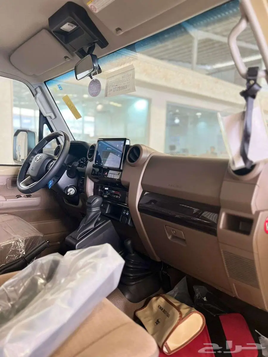 لاندكروز شاص رفرف اتوماتيك ونش ديزل سعودي 2025 11