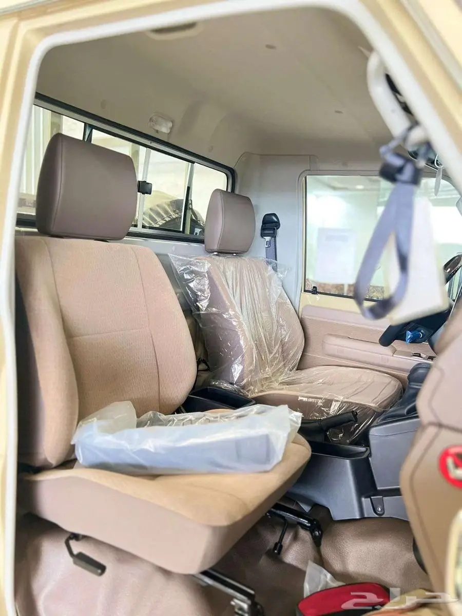 لاندكروز شاص رفرف اتوماتيك ونش ديزل سعودي 2025 10