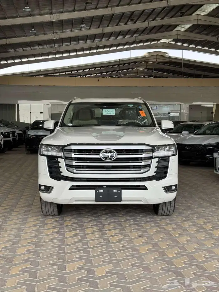 لاندكروزر GXR3 ديزل 2025 كاش وأقساط 2