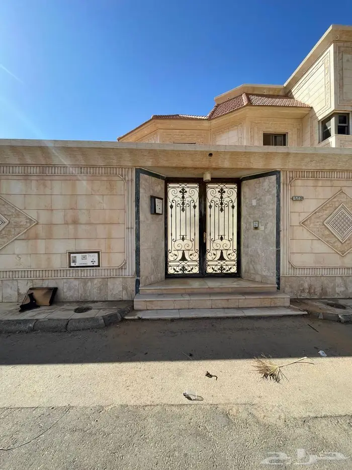 فيلا سكنية فاخرة للبيع بحي الريان 0