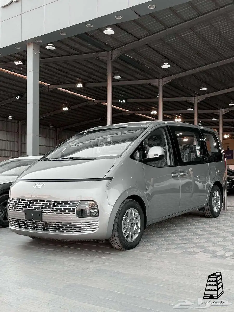 هيونداي ستاريا 2025 ديزل 11 راكب صيانة مجانية كاش وتقسيط 12